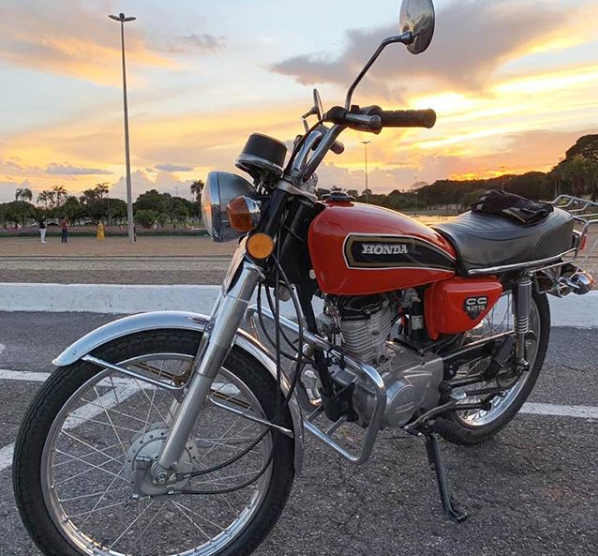 CORRIDA DE MOTOS ANTIGAS EM BARRA BONITA (SP) UM SHOW DO EVENTO!! 